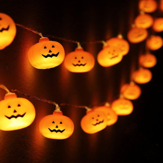 Halloween String Lights, 30 LED Pumpkin Lanterns Lights, Orange Pumpkin Lights with 2 Lighting Modes, LED Pumpkin Lights, Holiday Lights for Home Indoor Outdoor Halloween Decorations (4.5M)